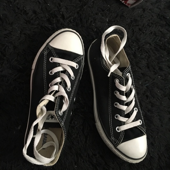 Converse - Picture 2 of 4